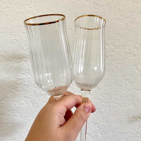 Vintage Set Of Gold Rim Elegant Slim Stem Champagne Glasses / Glass Ware - Picture 1 of 5